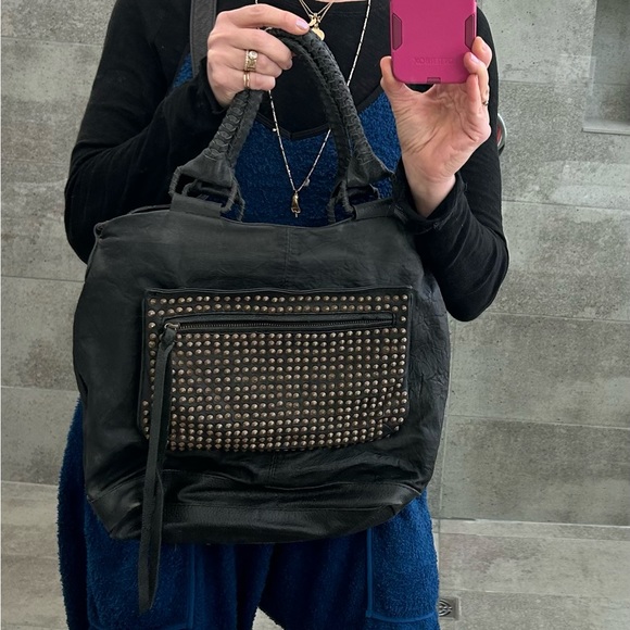 Black leather Cleobella bag with studs - Picture 12 of 12